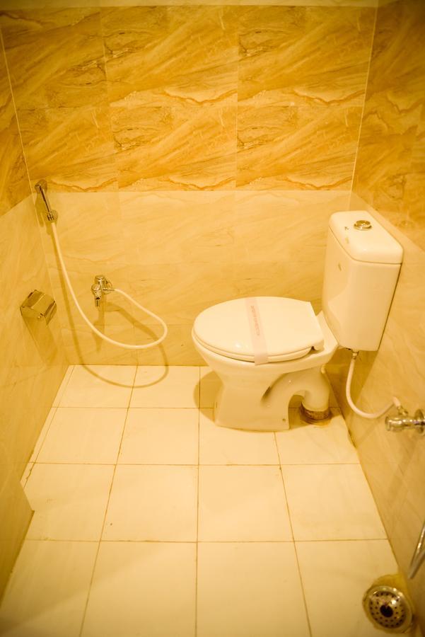 Hotel Mm Guwahati Luaran gambar